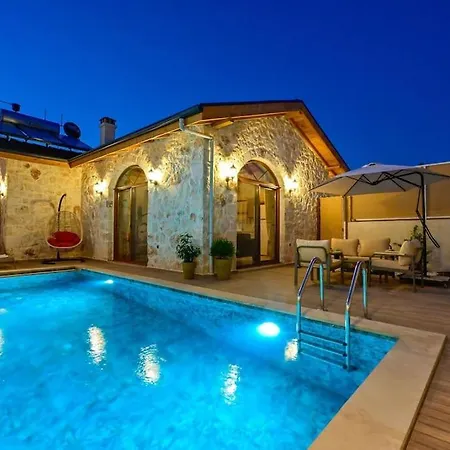 Canoezue 4 Villa