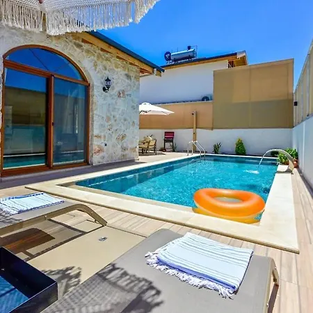 Canoezue 4 Villa