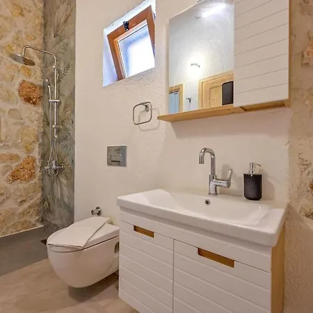 Canoezue 4 Villa *