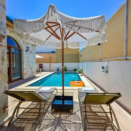 Villa Canoezue 4 *