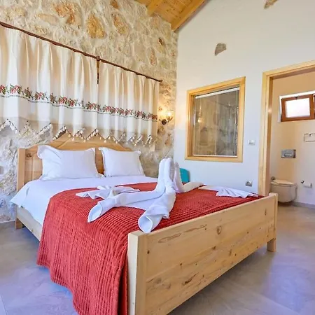 Villa Canoezue 4 *